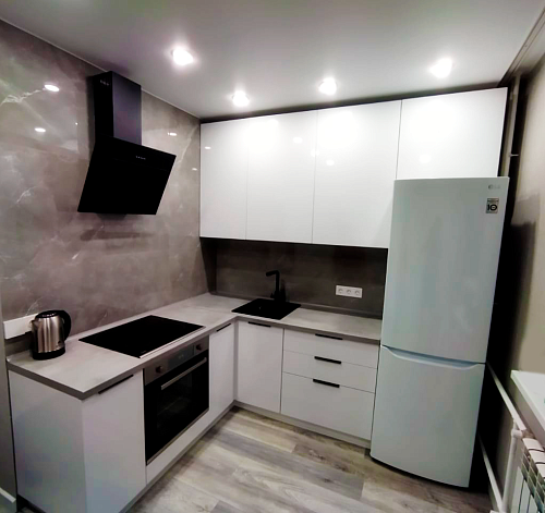 Кухня Белый глянец (цена указана за погонный метр) 