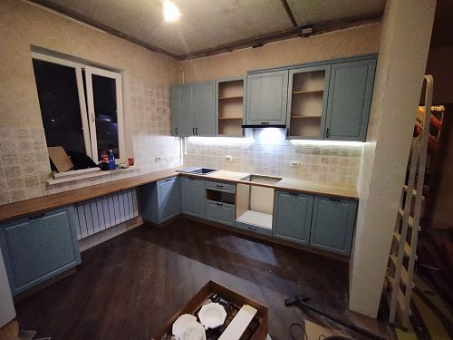 Кухня Роял Вуд Голубой (цена указана за погонный метр) 